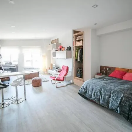 Center Cozy Housing דירה *